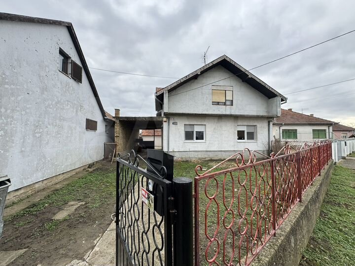 Дом 250 м² на участке 925 м² (Сербия)