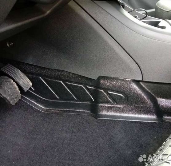 Накладки на тоннель Веста