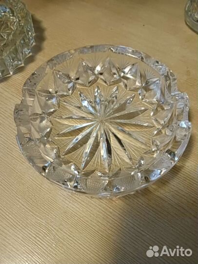 Хрустальная пепельница