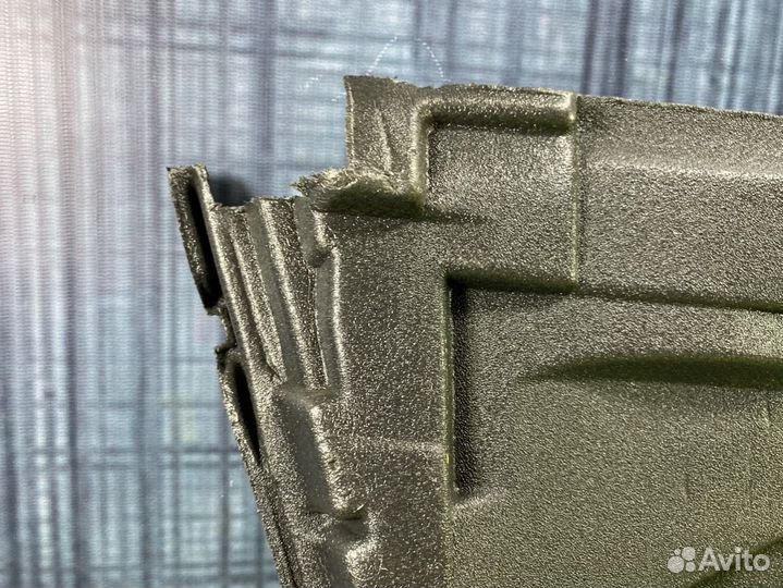 Шумоизоляция передняя левая Audi Allroad C5 ARE