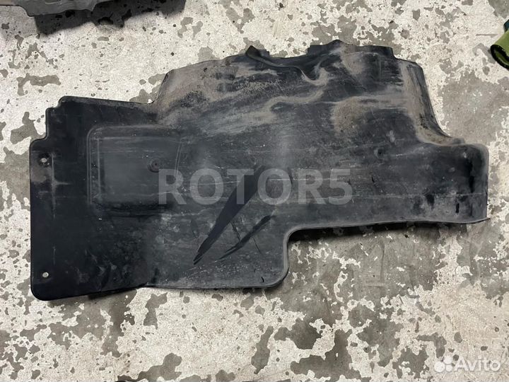 Подкрылок передний левый DAF XF 106 2018 1994951