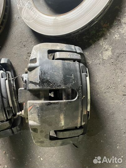 Тормозные суппорта с дисками Audi S8