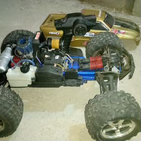 Traxxas revo 3.3