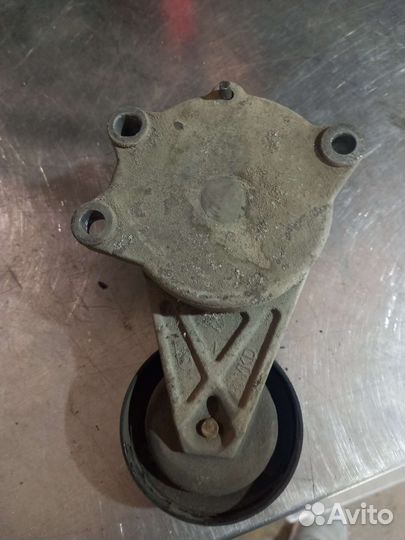 Натяжитель ремня генератора Chery amulet