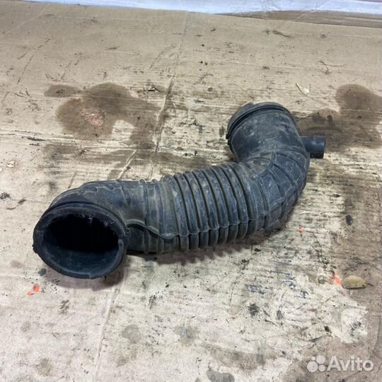 Патрубок воздушного фильтра Ford Mondeo 3 2000-200