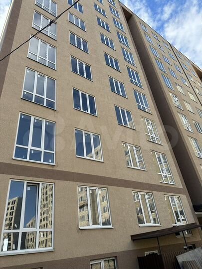 2-к. квартира, 74 м², 8/10 эт.