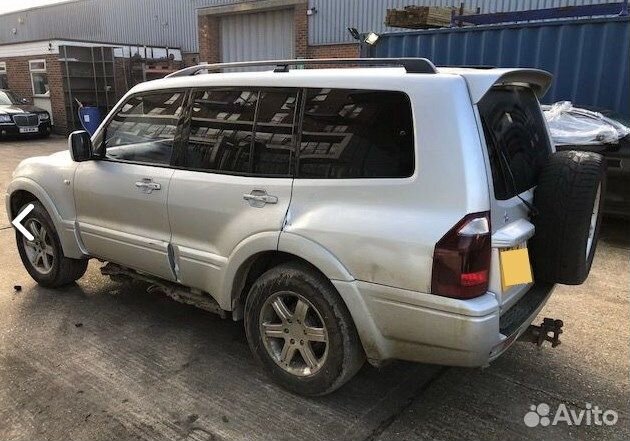 Разбор на запчасти Mitsubishi Pajero / Montero