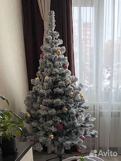 Елка искусственная