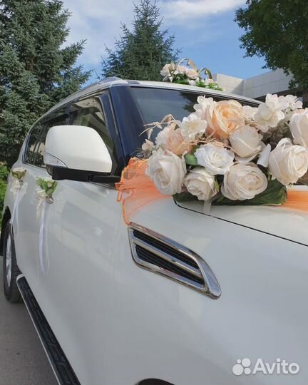 Свадебные украшения на машину. Аренда Лимузинов