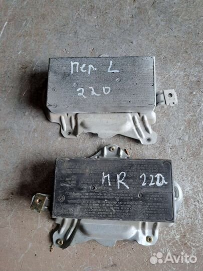 Подушка двери передний Mercedes w220