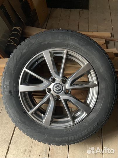Pirelli Formula Ice 225/65 R17 102T