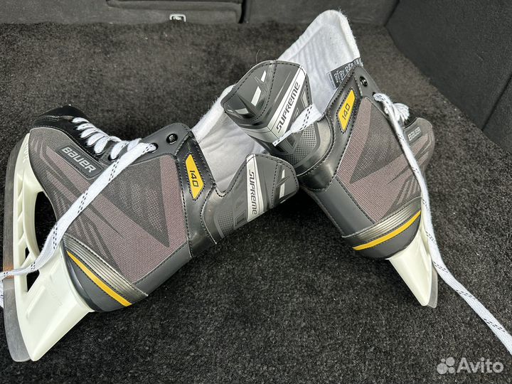 Хоккейные коньки bauer