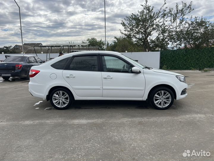 LADA Granta 1.6 AT, 2020, 90 000 км