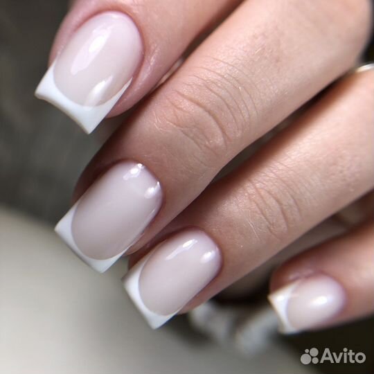 Маникюр с покрытием гель-лаком