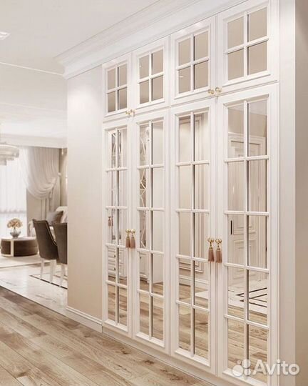 Классический шкаф из массива