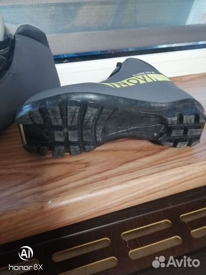 Лыжные ботинки