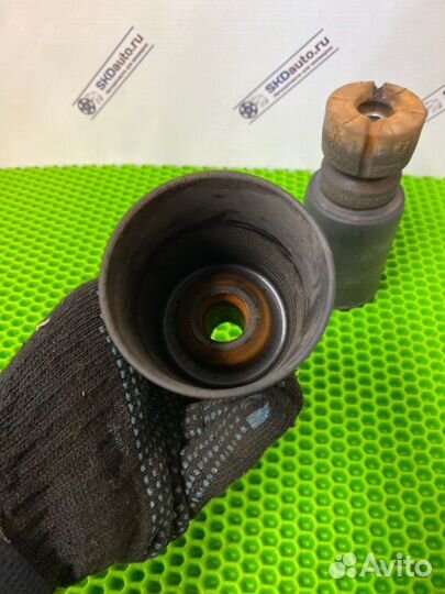 Отбойник амортизатора задний Audi A4 B8 1.8 2009