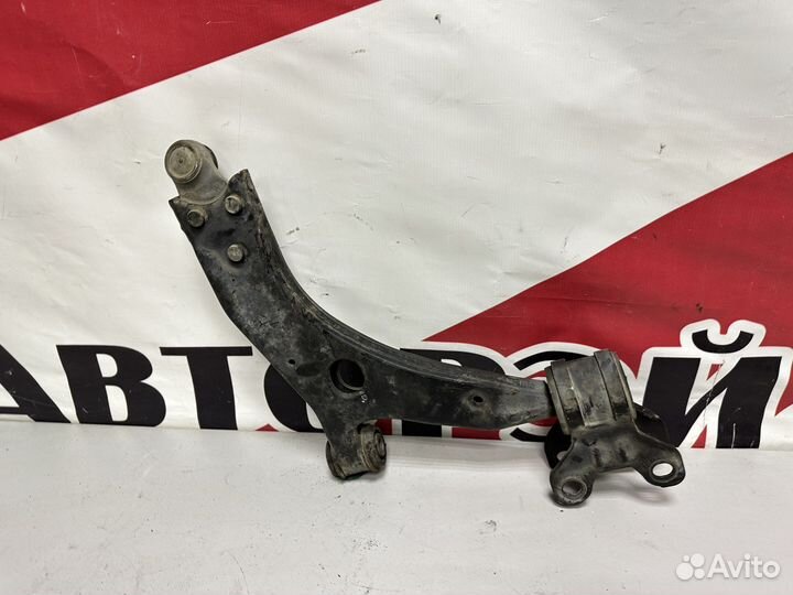 Рычаг нижний передний левый Ford Focus 3 CB8