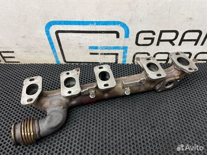 Коллектор выпускной правый Volkswagen Touareg 7LA