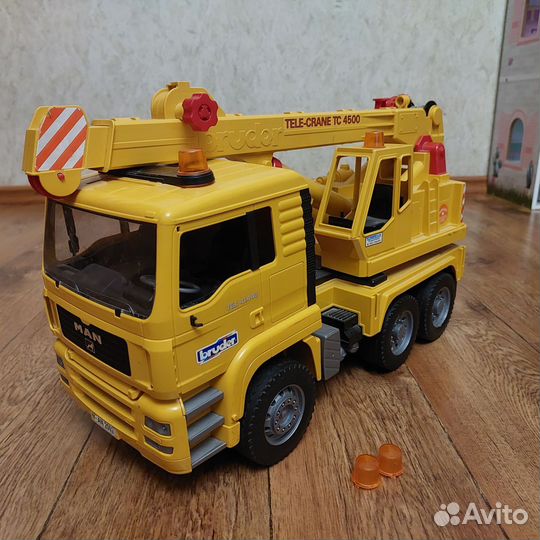 Подъемный кран bruder
