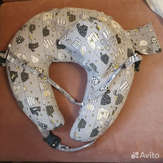Подушка для кормления