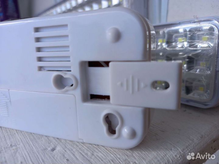 Светильник аварийного освещения