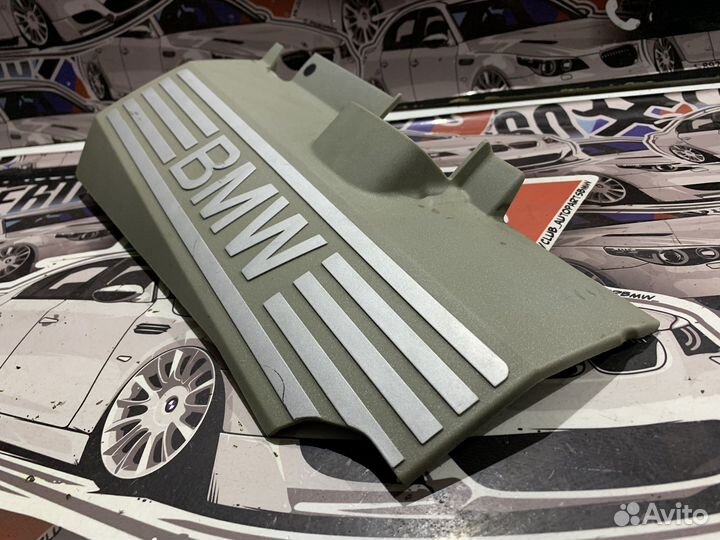 Декоративная крышка BMW N62B44 левая