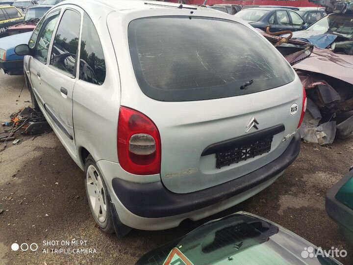 Ситроен Ксара Пикассо 2003г МКПП в разборе