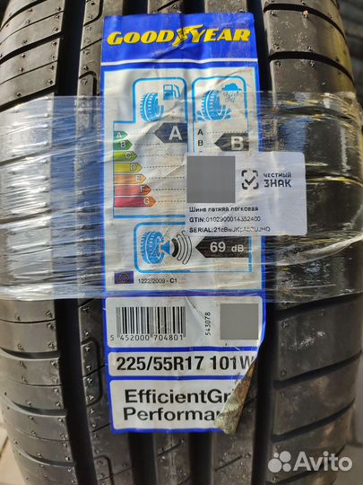 Goodyear EfficientGrip Performance 225/55 R17