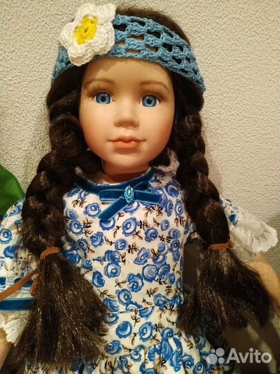 Фарфоровая кукла Веста