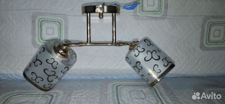 Люстра двухрожковая