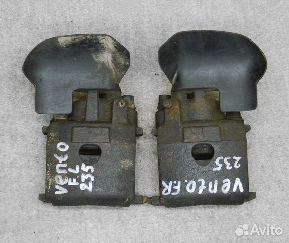 Суппорт передний левый VW Vento