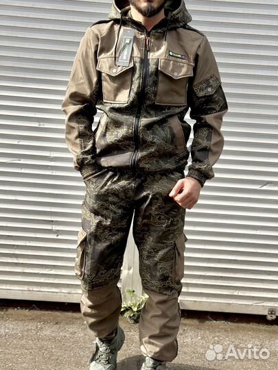 Камуфляжный костюм