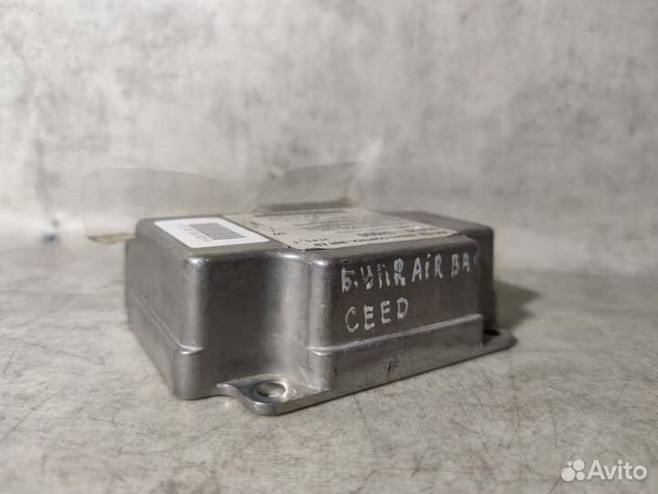 Блок управления AIR BAG Kia Ceed ED 1 2010-2012