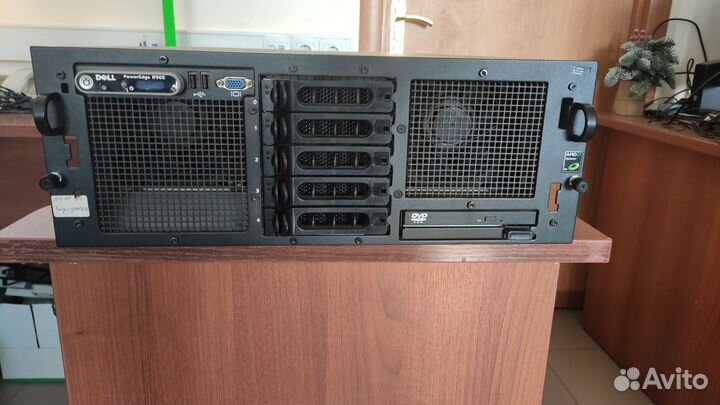 Сервер Dell PowerEdge R905