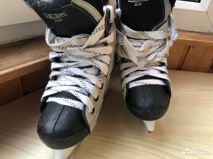 Коньки хоккейные ссм