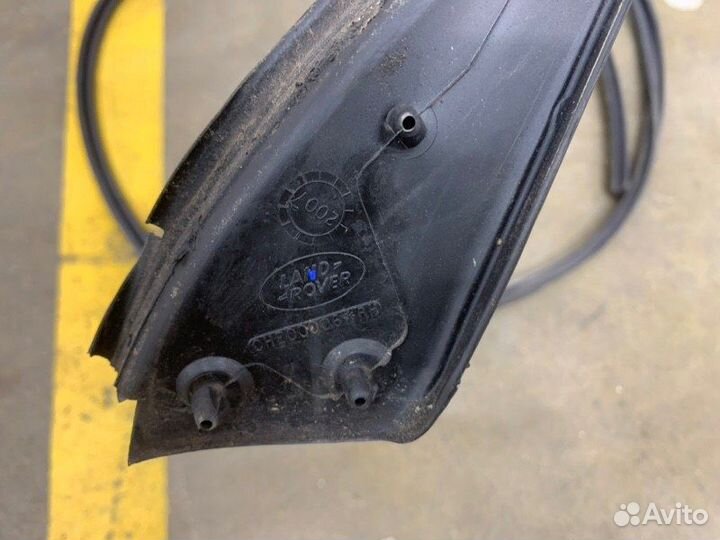 Уплотнитель двери передний правый Land Rover Range