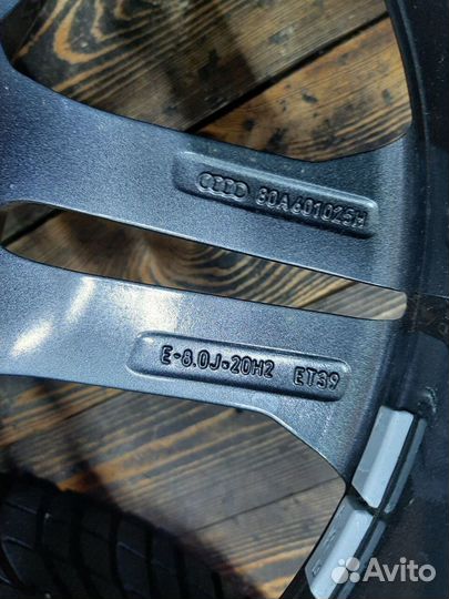Комплект оригинальных колес r20 для Audi Q5