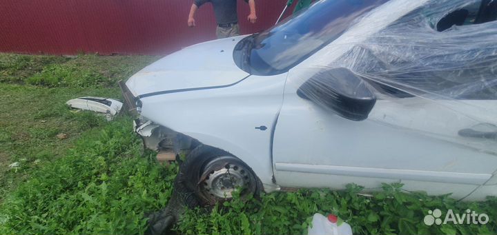 В разборе LADA granta лифтбек