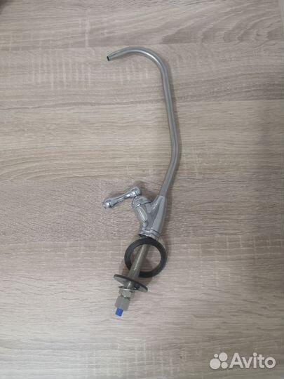 Кран для фильтра питьевой воды