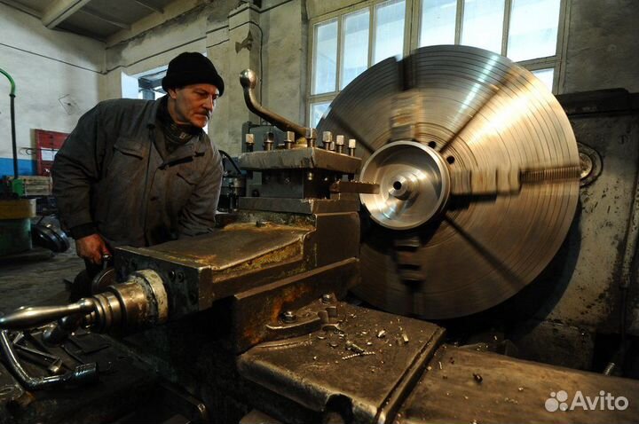 Токарь-карусельщик