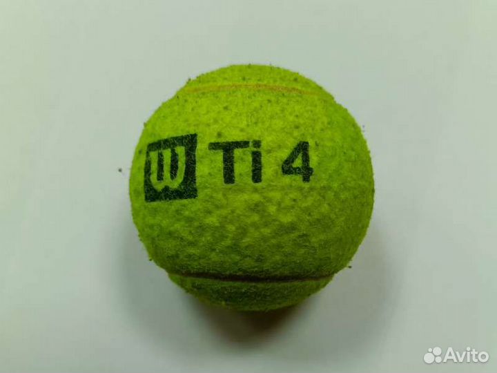 Теннисный мяч для большого тенниса