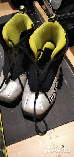 Лыжи и ботинки Fischer + палки