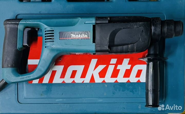 Перфоратор Makita HR2455