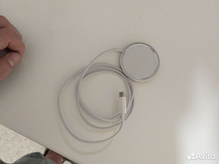 Беспроводная зарядка для iPhone