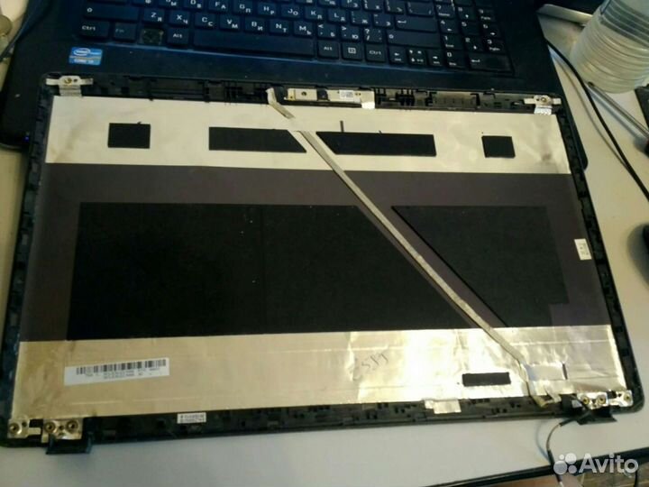 Крышка матрицы от ноутбука lenovo z585 z580