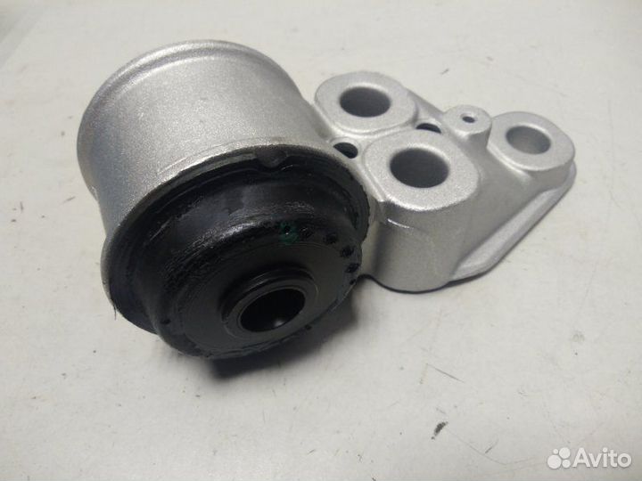 Сайлентблок задней балки Volkswagen Passat B5