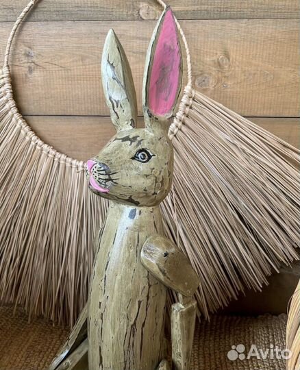 Заяц деревянный, ручной работы