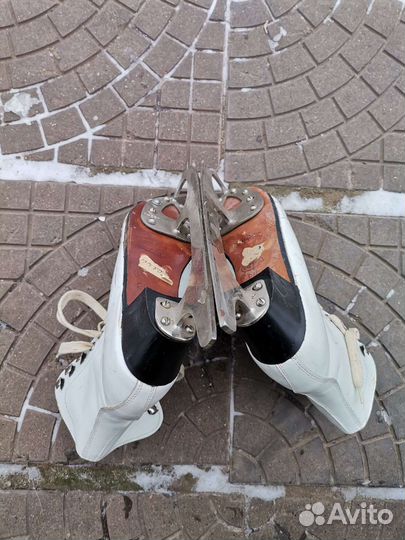 Коньки детские