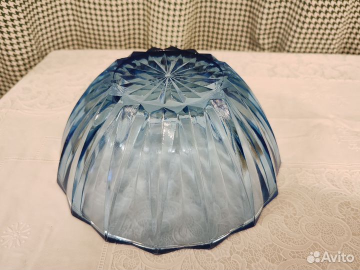 Ваза для фруктов и салатник цветное стекло